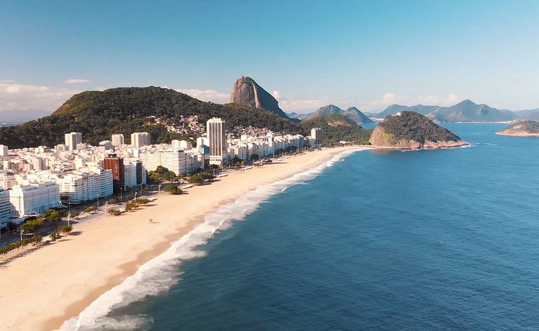 À 500 metros da praia de Ipanema e Copacabana